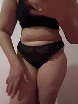 Snapshot of Diva_loula chatting on 01-13-26, 05:07 Diva loula online show from 01-13-26, 05:07