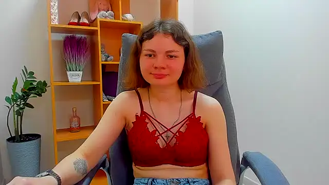 Stella-Maers online show from 05-25-26, 07:14