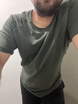 Snapshot of n0tf0und chatting on 11-07-25, 05:40 n0tf0und online show from 11-07-25, 05:40