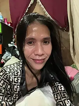 bellaUtops online show from 05-16-26, 03:25