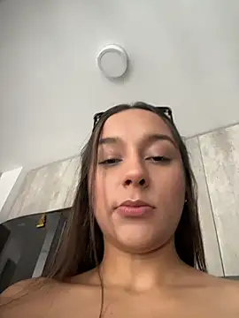 Brunettecollins05 online show from 07-21-26, 09:17