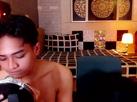 AthisaMooreTS online show from 11-24-25, 06:46