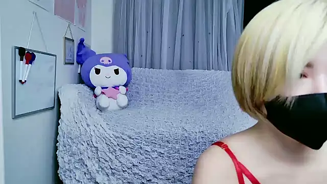 Snapshot of yuria_75075000 chatting on 11-17-25, 12:55 yuria 75075000 online show from 11-17-25, 12:55