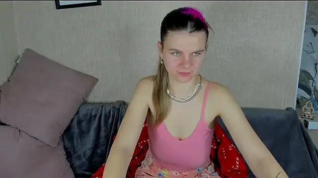 Zorianaa online show from 12-20-25, 09:11