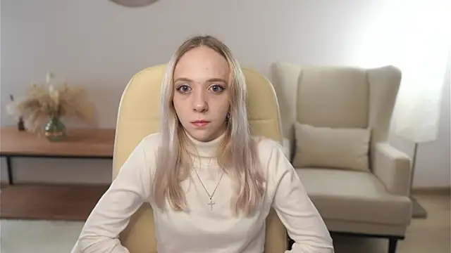 Snapshot of MaricelaCarolla chatting on 11-02-25, 07:22 MaricelaCarolla online show from 11-02-25, 07:22