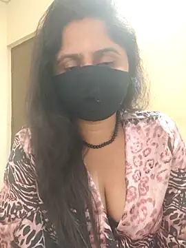 mouni499 online show from 02-08-26, 12:08