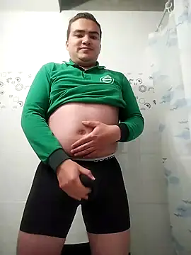 Snapshot of Andy-ss chatting on 11-08-25, 12:33 Andy-ss online show from 11-08-25, 12:33