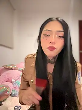 Snapshot of JIORYOvO chatting on 11-02-25, 02:03 JIORYOvO online show from 11-02-25, 02:03