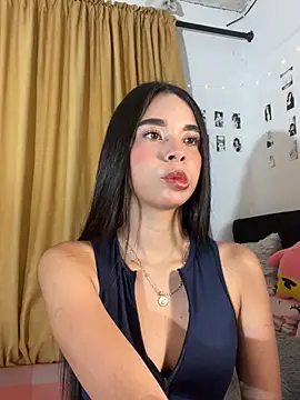 Snapshot of Milleradhara24 chatting on 07-02-26, 02:11 Milleradhara24 online show from 07-02-26, 02:11