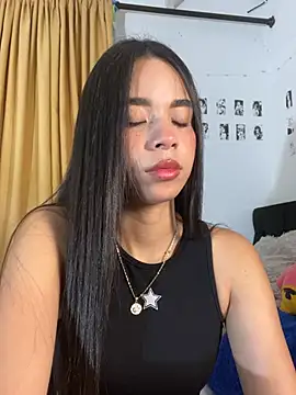 Snapshot of Milleradhara24 chatting on 07-03-26, 01:45 Milleradhara24 online show from 07-03-26, 01:45