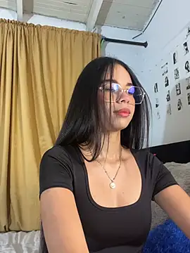 Snapshot of Milleradhara24 chatting on 07-04-26, 01:12 Milleradhara24 online show from 07-04-26, 01:12