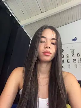 Snapshot of Milleradhara24 chatting on 08-01-26, 02:55 Milleradhara24 online show from 08-01-26, 02:55