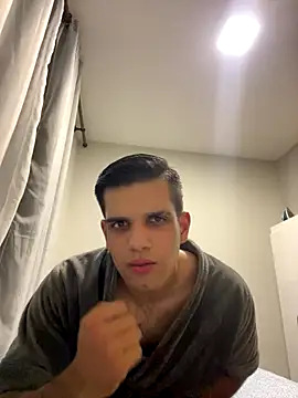 Snapshot of tentacaosexy chatting on 11-13-25, 02:10 tentacaosexy online show from 11-13-25, 02:10