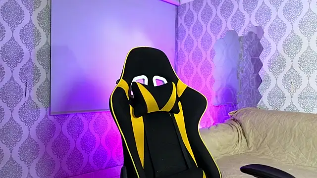 Boy savoy online show from 12-02-25, 07:25