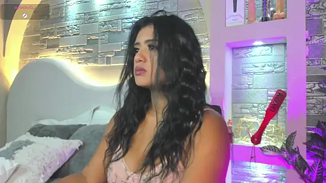 Snapshot of Karla_61 chatting on 11-08-25, 07:45 Karla 61 online show from 11-08-25, 07:45