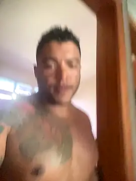 Snapshot of reidosuco chatting on 12-02-25, 11:37 reidosuco online show from 12-02-25, 11:37