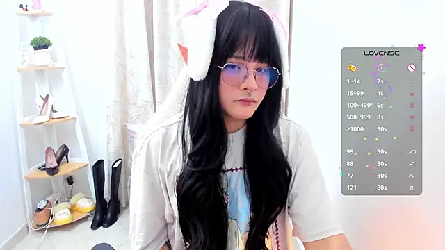 Omorimori online show from 11-17-25, 06:03