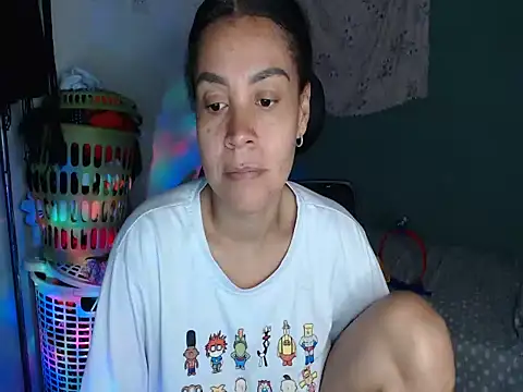 Snapshot of shayna_cute chatting on 06-28-26, 02:28 shayna cute online show from 06-28-26, 02:28
