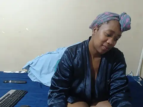 SexyLipss  online show from 04-25-26, 12:46