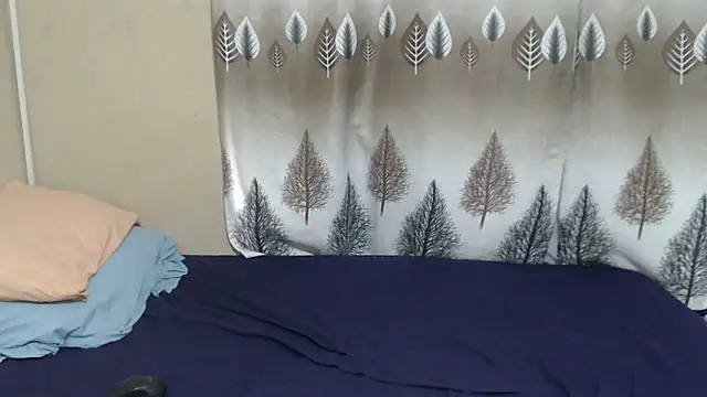 Snapshot of SexyLipss_ chatting on 05-30-26, 05:15 SexyLipss online show from 05-30-26, 05:15