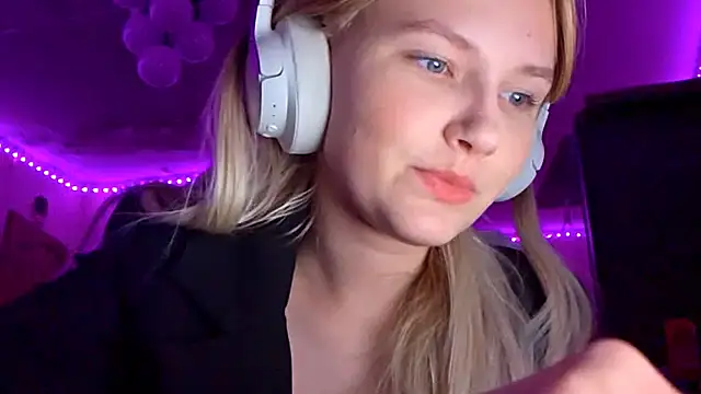 KarinRobertson online show from 12-01-25, 06:35