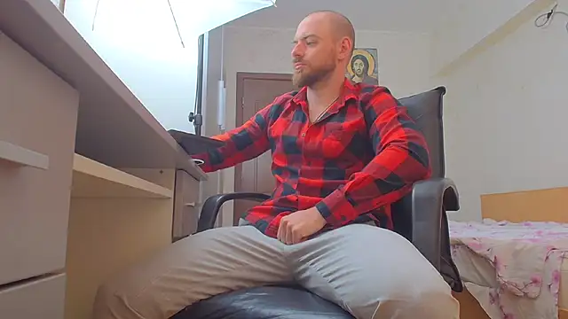 Ryanstone  online show from 04-27-26, 04:32