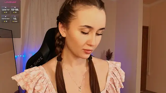  Melissa Evans  online show from 11-28-25, 05:21