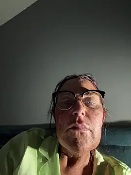 Angel-LinaX online show from 12-20-25, 09:22