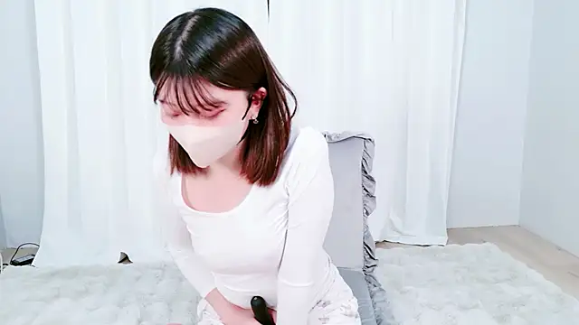 Snapshot of MIYU_ chatting on 11-02-25, 04:53 MIYU  online show from 11-02-25, 04:53