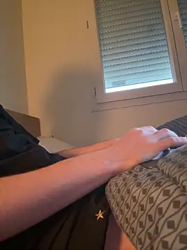 homme20 online show from 12-22-25, 02:58