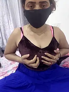 Aarti909090 online show from 05-25-26, 12:11