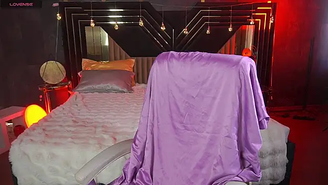 ZafiraMoonn online show from 03-28-26, 08:47