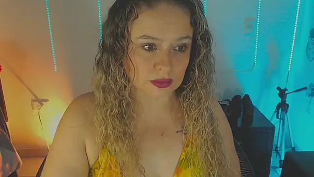 Snapshot of katjohanna chatting on 04-27-26, 04:43 katjohanna online show from 04-27-26, 04:43
