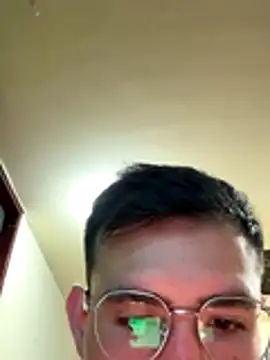 Snapshot of Axelcherry chatting on 11-05-25, 03:28 Axelcherry online show from 11-05-25, 03:28