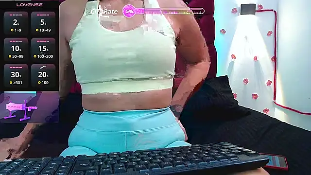 Snapshot of cristalsolei chatting on 11-27-25, 03:14 cristalsolei online show from 11-27-25, 03:14