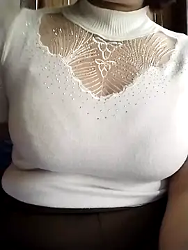 Snapshot of BeyeuCii99 chatting on 11-23-25, 06:02 BeyeuCii99 online show from 11-23-25, 06:02