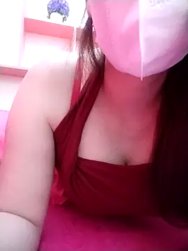 Snapshot of BeyeuCii99 chatting on 11-24-25, 09:31 BeyeuCii99 online show from 11-24-25, 09:31