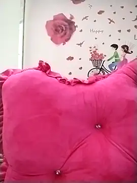 Snapshot of BeyeuCii99 chatting on 11-29-25, 12:13 BeyeuCii99 online show from 11-29-25, 12:13