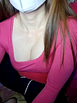 Snapshot of BeyeuCii99 chatting on 11-30-25, 12:36 BeyeuCii99 online show from 11-30-25, 12:36