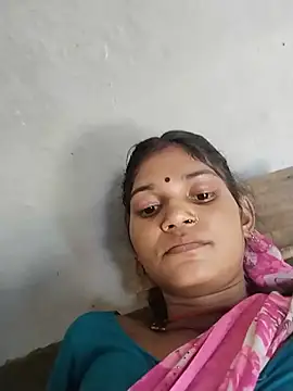 Jooli cuty online show from 07-17-26, 03:35