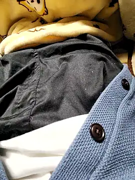 yuyuyu23565 online show from 11-15-25, 08:55