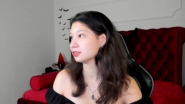 Snapshot of SaraDenars chatting on 11-04-25, 05:28 SaraDenars online show from 11-04-25, 05:28