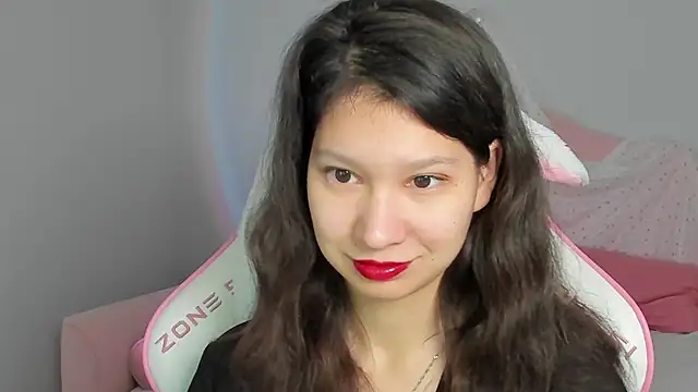 SaraDenars online show from 11-30-25, 05:22