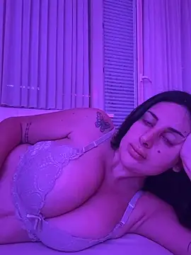 jojoa23 online show from 04-18-26, 06:01