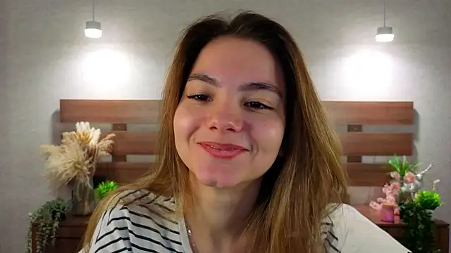 Snapshot of MargieDavidson chatting on 02-12-26, 08:42 MargieDavidson online show from 02-12-26, 08:42