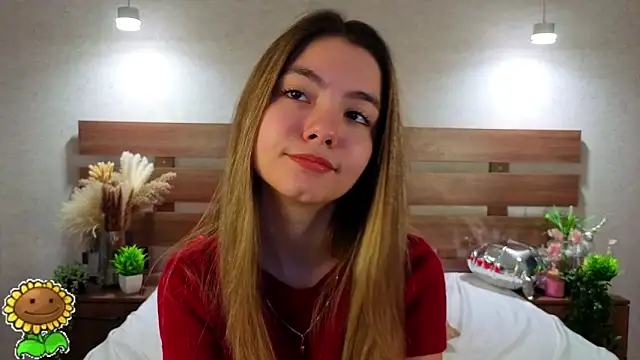 Snapshot of MargieDavidson chatting on 02-17-26, 08:44 MargieDavidson online show from 02-17-26, 08:44