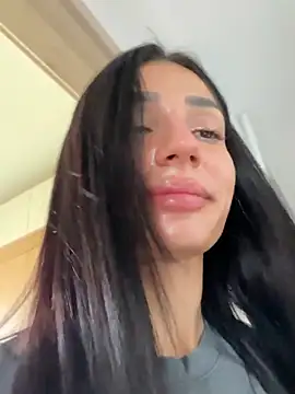 VickyM99 online show from 04-20-26, 06:16