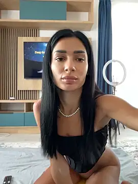 Snapshot of VickyM99 chatting on 05-25-26, 05:24 VickyM99 online show from 05-25-26, 05:24