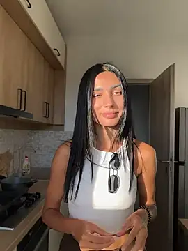 Snapshot of VickyM99 chatting on 05-29-26, 04:49 VickyM99 online show from 05-29-26, 04:49