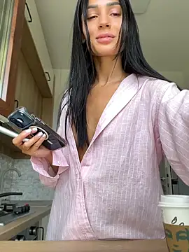 VickyM99 online show from 06-20-26, 11:46